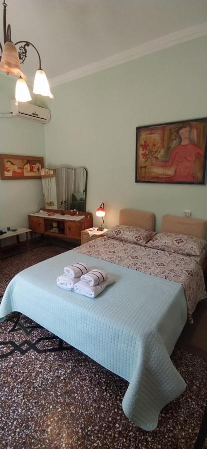 Appartement Pireas Port Next To Metro Artistic House Extérieur photo