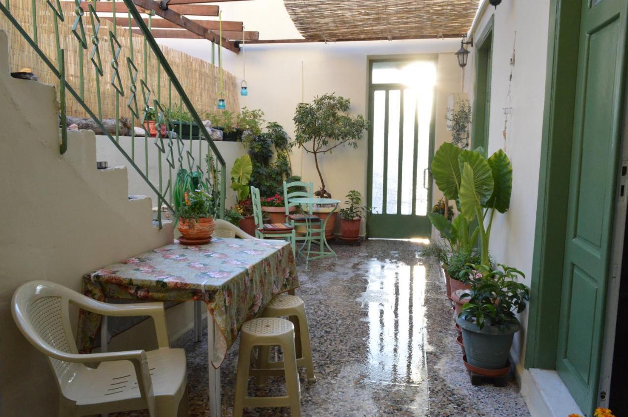 Appartement Pireas Port Next To Metro Artistic House Extérieur photo