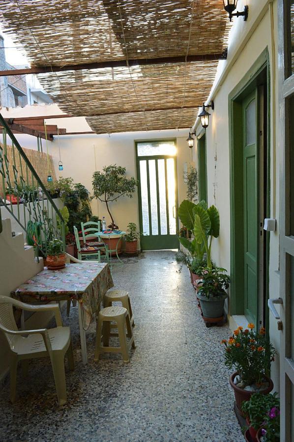 Appartement Pireas Port Next To Metro Artistic House Extérieur photo